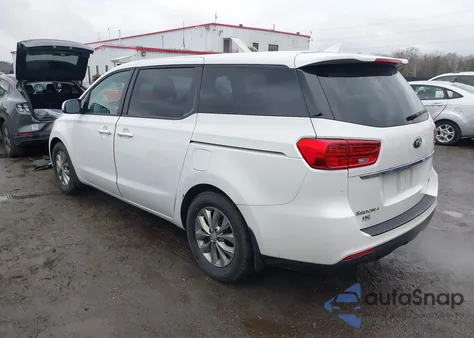 2019 Kia Sedona Lx z USA, uszkodzony, nr VIN KNDMB5C13K6540231
